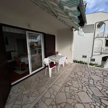 Viva Jadranovo Apartment Exterior photo